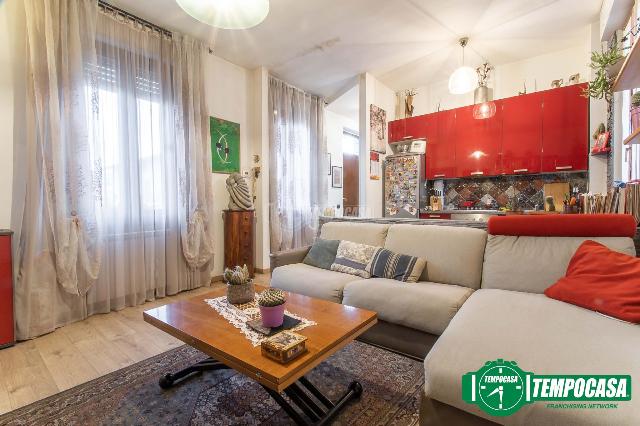 2-room flat in Via Montenero, Garbagnate Milanese - Photo 1