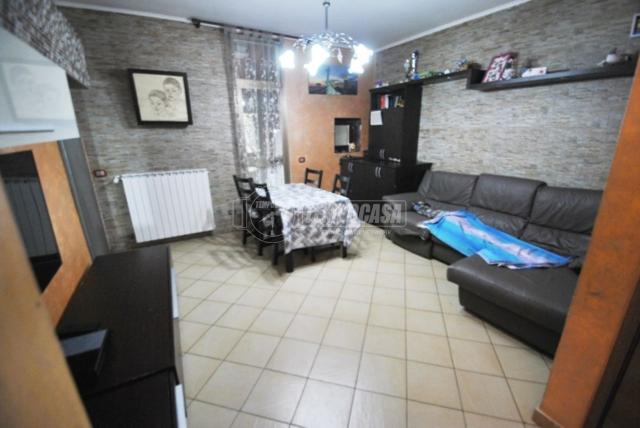 Villa a schiera in Via Villaggio Ina 81, Cesate - Foto 1