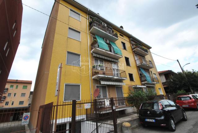 2-room flat in Via Fratelli Cervi 7, Cesate - Photo 1