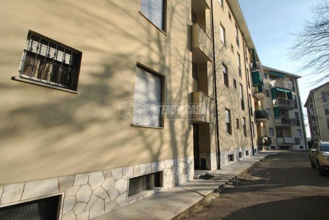 4-room flat, Cesate - Photo 1