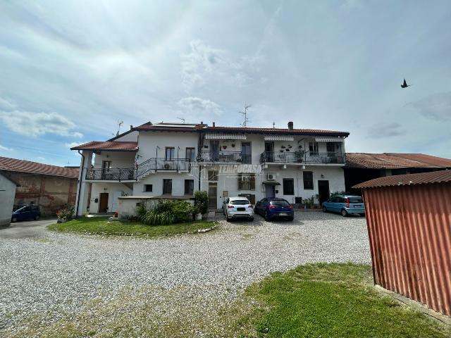 3-room flat in Via Vicolo Dosso 7, Cesate - Photo 1