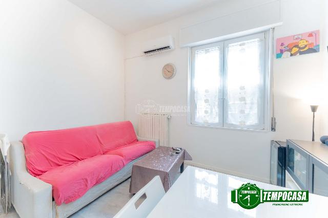 2-room flat in Via Filippo Corridoni 10, Cinisello Balsamo - Photo 1