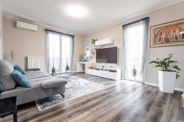 3-room flat in Via Fratelli Cervi, Paderno Dugnano - Photo 1