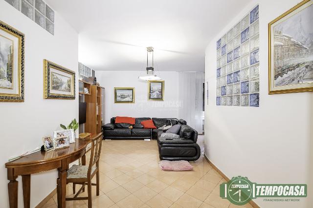 3-room flat in Via della Liberazione 51, Peschiera Borromeo - Photo 1