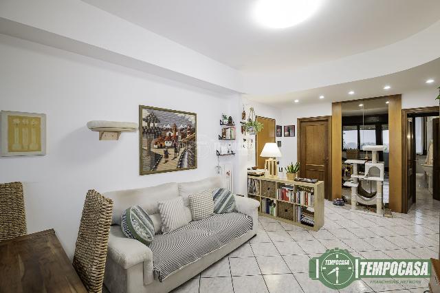 3-room flat in Via della Liberazione 41, Peschiera Borromeo - Photo 1