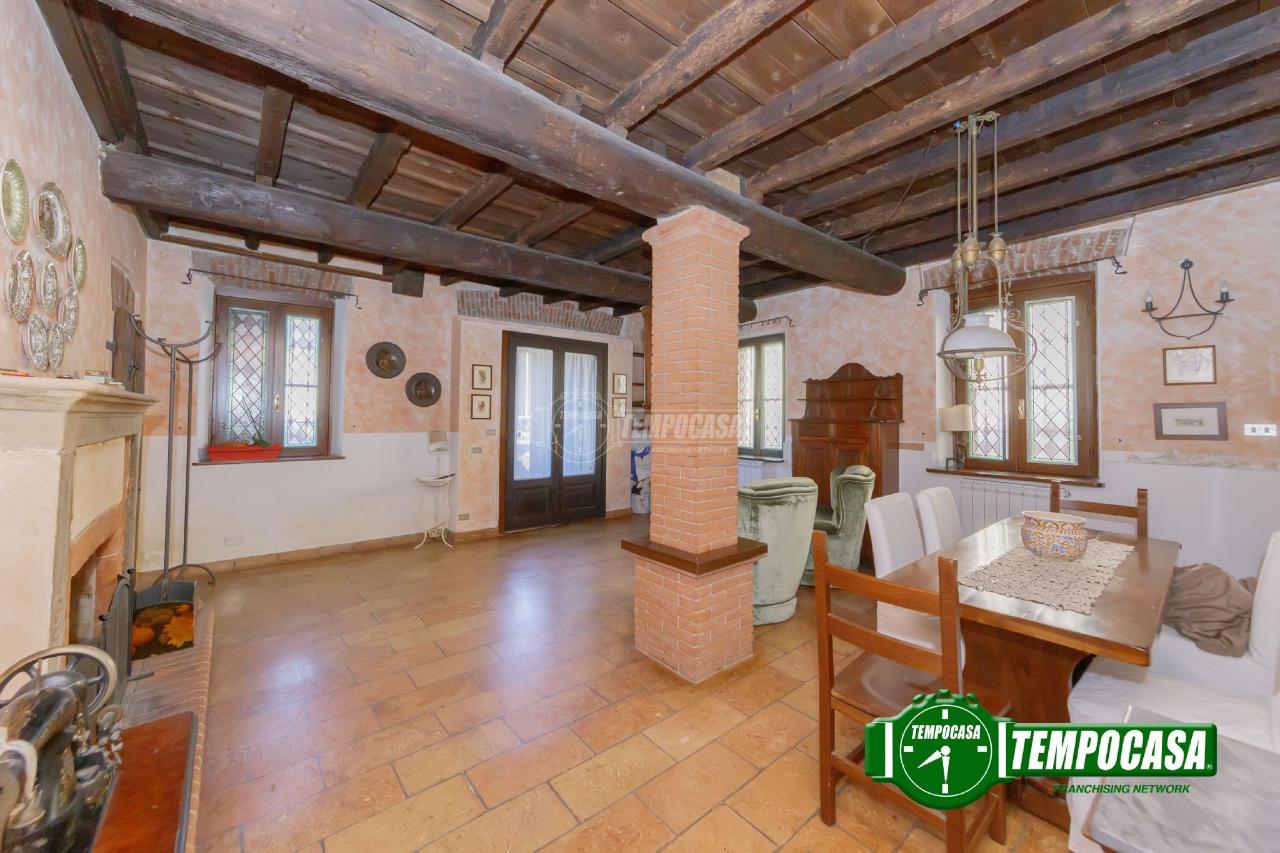 Casa indipendente in vendita a Zibido San Giacomo