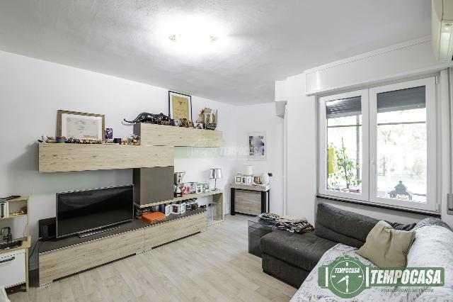 3-room flat in Via Enrico Fermi, San Donato Milanese - Photo 1