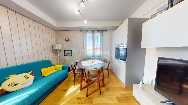 2-room flat in {3}, - Photo 1