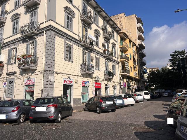 Negozio in Traversa Giulio Cesare 17, Napoli - Foto 1