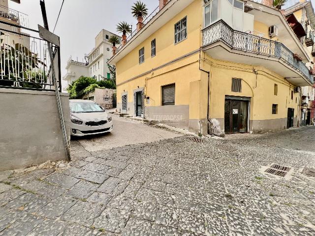 Bilocale in Via Porta di Posillipo 110, Napoli - Foto 1