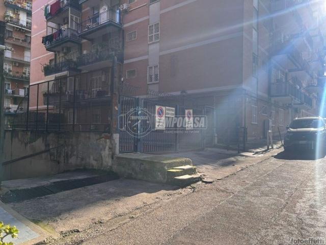 Boxen in Via Coriolano 3, Napoli - Foto 1