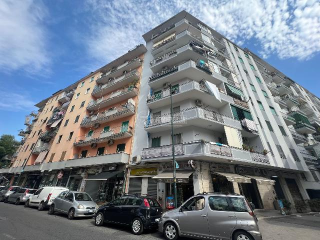 3-room flat in Via Filippo De Grenet, Napoli - Photo 1