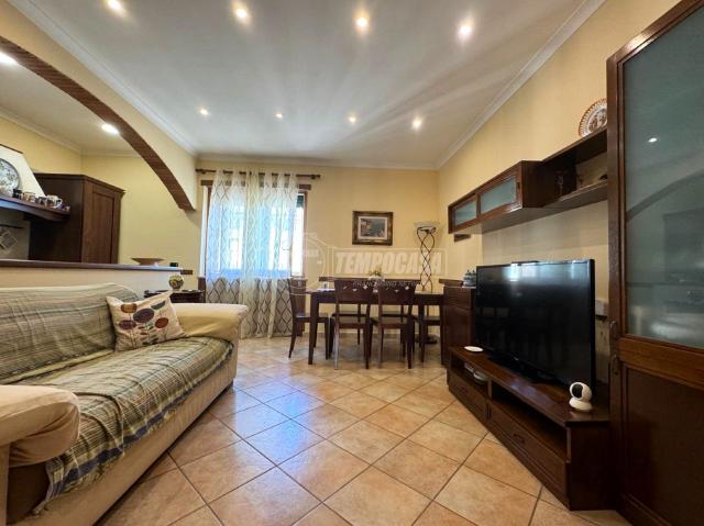 3-room flat in Via Diocleziano, Napoli - Photo 1