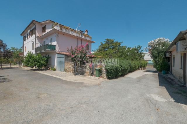 4-room flat in Via di Santa Cornelia, Formello - Photo 1