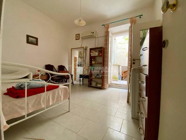 One-room flat in Archivolto Gavino Biddau, Sassari - Photo 1