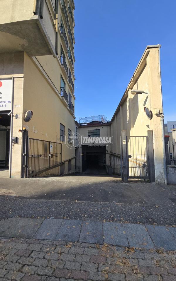 Magazzino in Corso Vercelli 249, Torino, {3} - Foto 2