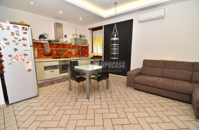 2-room flat in Via Carducci 9, Brandizzo - Photo 1