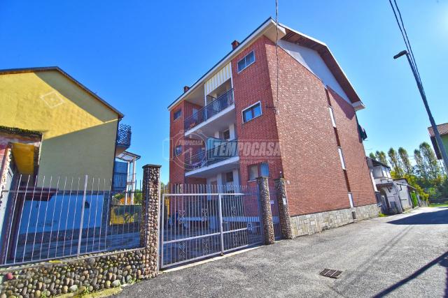 2-room flat in Via Montello 11, Brandizzo - Photo 1