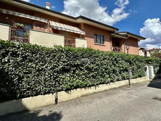 4-room flat in Via U. Foscolo, Rivoli - Photo 1