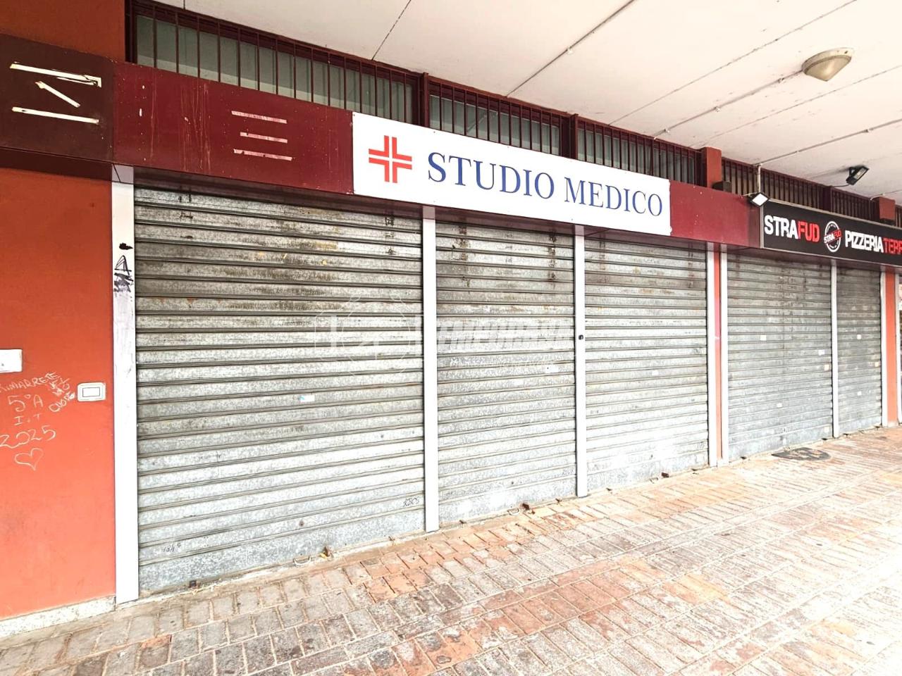 Negozio in Viale Partigiani 38, Collegno, {3} - Foto 2