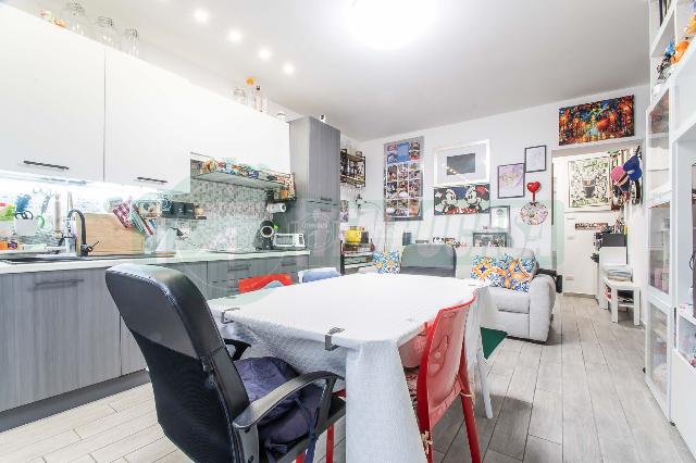 2-room flat in Via Verdi 3, Turate - Photo 1