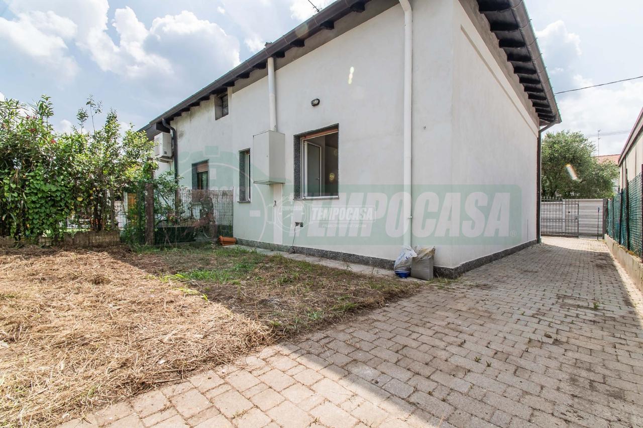 Casa indipendente in vendita a Uboldo