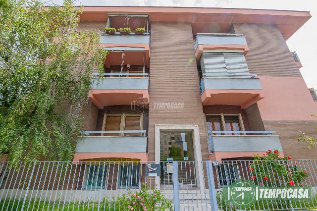 3-room flat, Melegnano - Photo 1