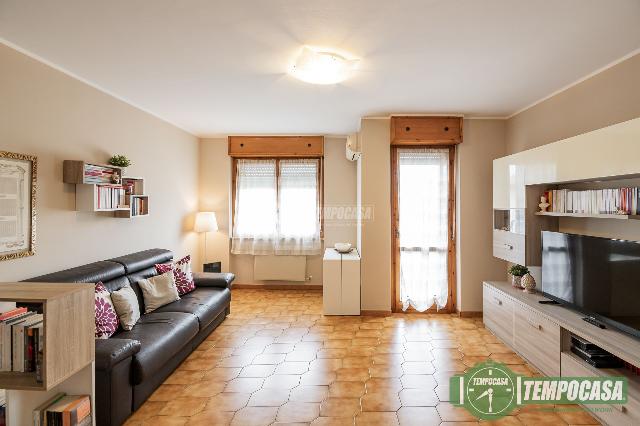 3-room flat in Via Giuseppe Garibaldi 31, San Zenone al Lambro - Photo 1