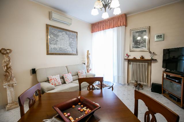 3-room flat in Via Carlo Sormani 79, Cusano Milanino - Photo 1