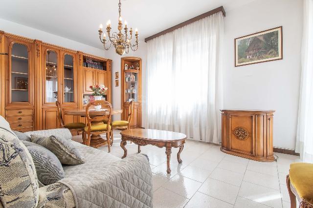 2-room flat in Viale Guglielmo Marconi 70, Cusano Milanino - Photo 1