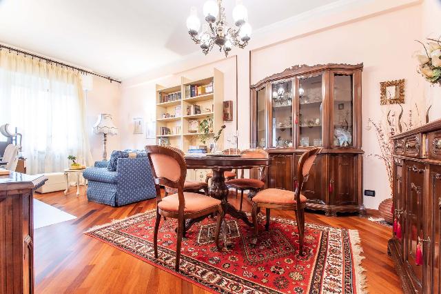 3-room flat in Viale Guglielmo Marconi 37/C, Cusano Milanino - Photo 1