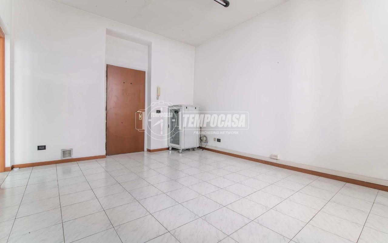 Ufficio in Viale Giacomo Matteotti 23/a, Cusano Milanino, {3} - Foto 2