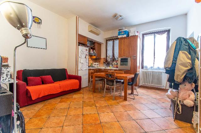 2-room flat in Via Gioacchino Rossini 9, Seveso - Photo 1