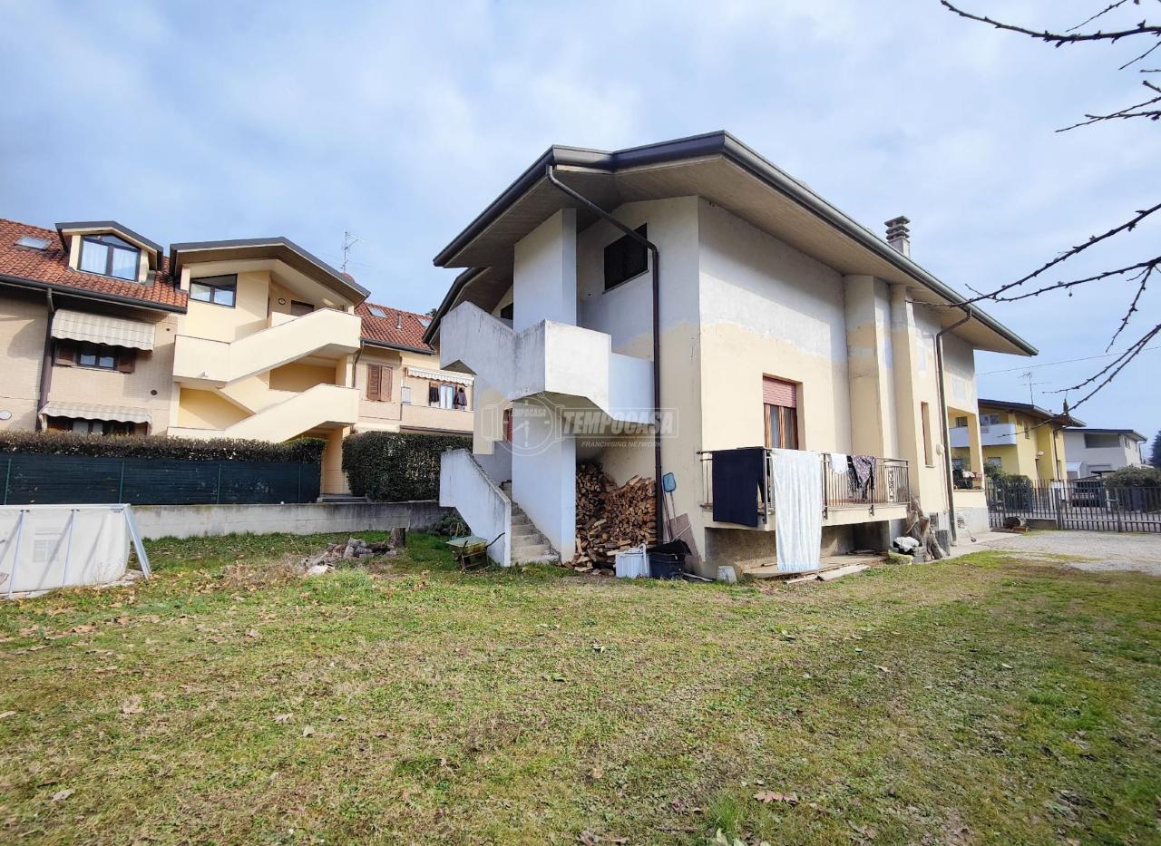 Villa a schiera in vendita a Seveso