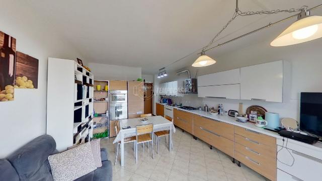 Dreizimmerwohnung in Via Silvio Pellico 18, Seveso - Foto 1