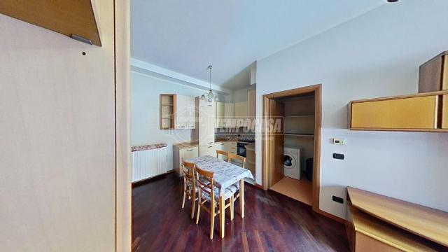 One-room flat in Corso Federico Borromeo 31, Seveso - Photo 1