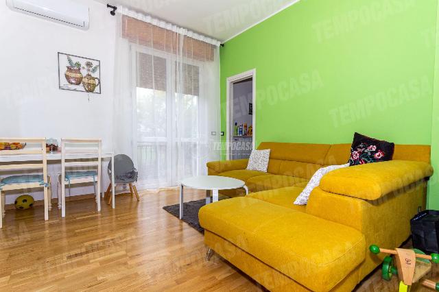 2-room flat in Via Piave 3, Vignate - Photo 1