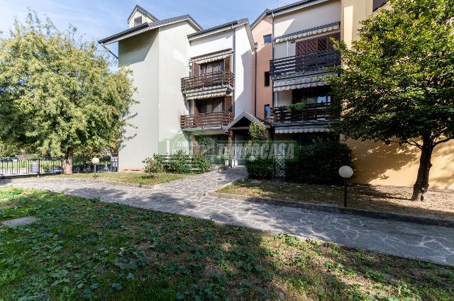 3-room flat in Via Achille Grandi 4/a, Settala - Photo 1