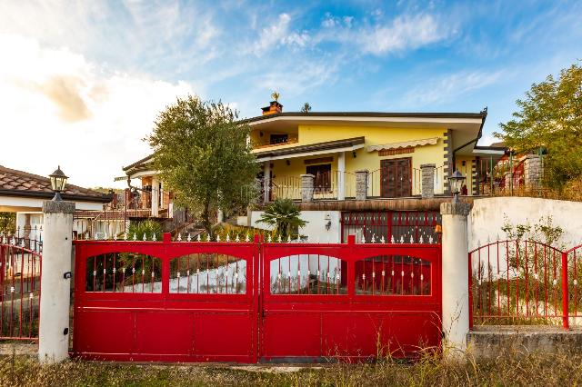 Mansion in Via Felice Casorati, Pavarolo - Photo 1