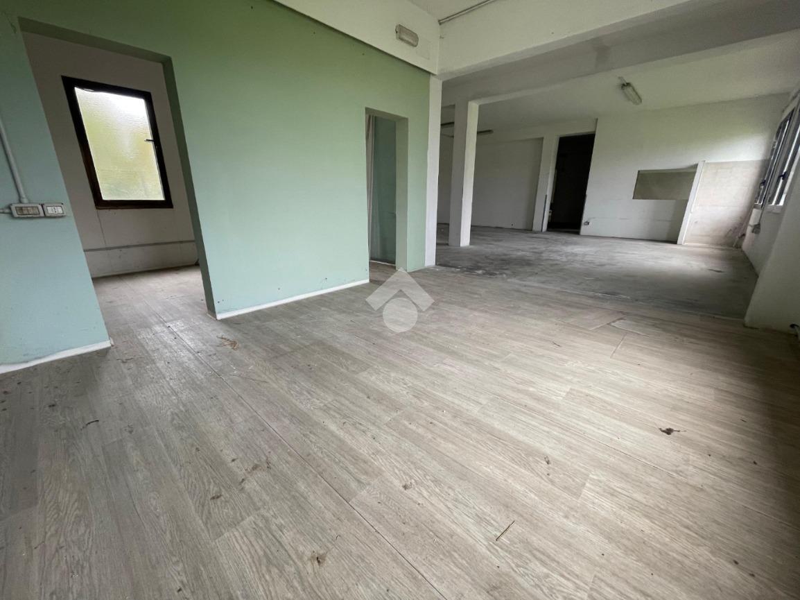 Laboratorio in Via Sarmazza Sinistra, Vigonovo, {3} - Foto 1