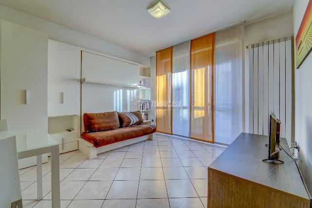 One-room flat in Via Primo Levi 6, Cardano al Campo - Photo 1