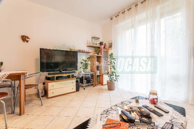 3-room flat in Via Antonio Labriola 7, Lainate - Photo 1