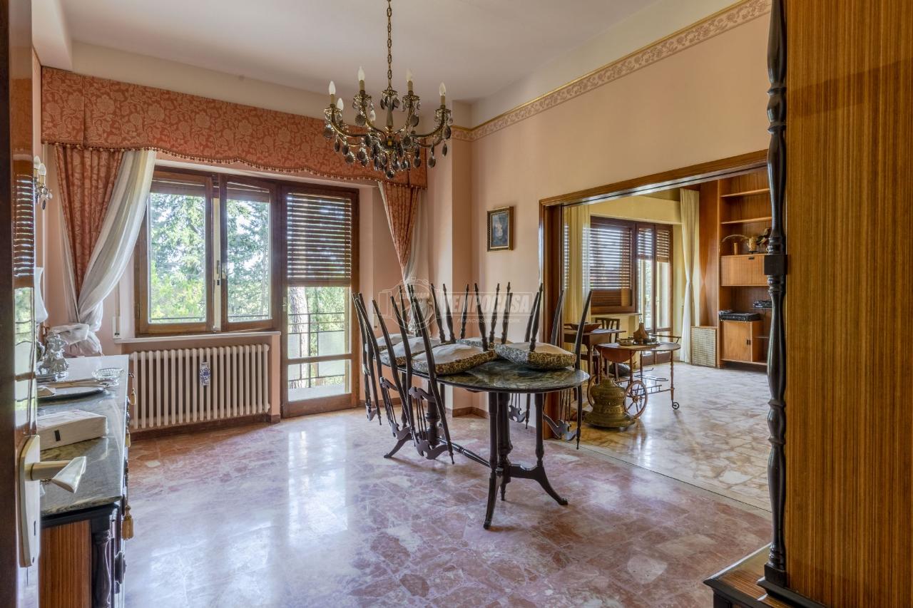 Villa in vendita a Macerata