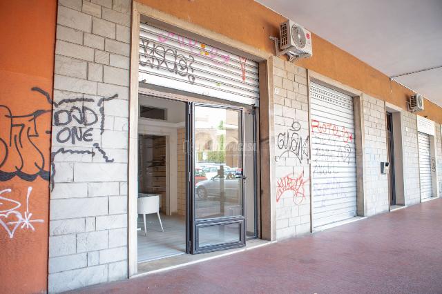 Shop in Via del Borgo di San Pietro, Bologna - Photo 1