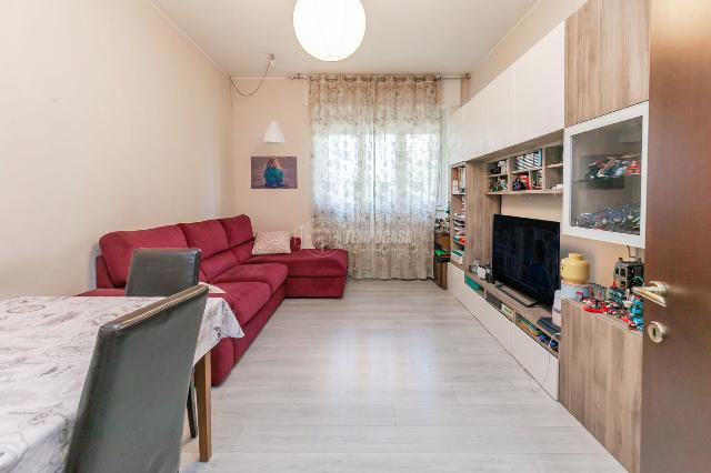 2-room flat in Via Repubblica 20/B, Bollate - Photo 1