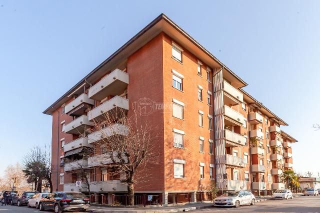 3-room flat in Via Papa Giovanni XXIII 6, Bollate - Photo 1