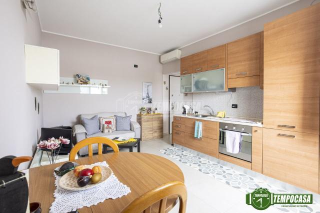 2-room flat in Via IV Novembre 135, Bollate - Photo 1