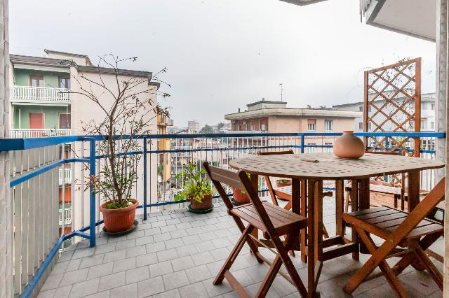 3-room flat in Via Giacomo Matteotti, Novate Milanese - Photo 1