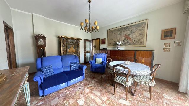 Dreizimmerwohnung in Via Lago di Garda 4, Lodi - Foto 1