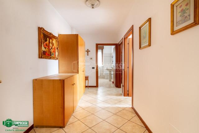 Dreizimmerwohnung in Via Sant'Ambrogio 49, Carate Brianza - Foto 1